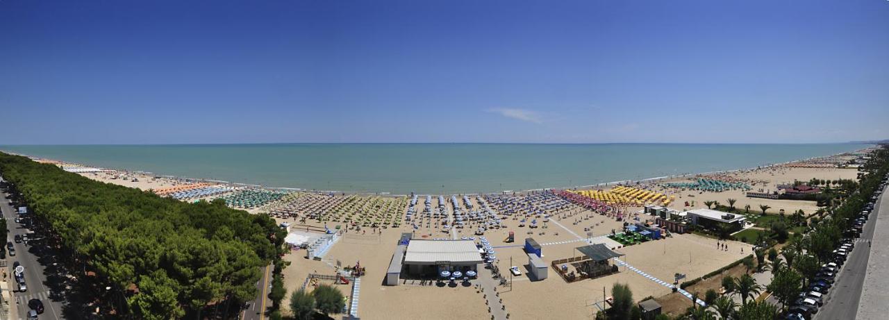 Ostello La Stazione Alba Adriatica Exteriér fotografie